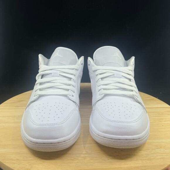 NIKE AIR JORDAN 1 LOW RETRO 1 LOW WHITE "TRIPLE WHITE" SZ 7 Wmns [DV0990-111] - Picture 3 of 9